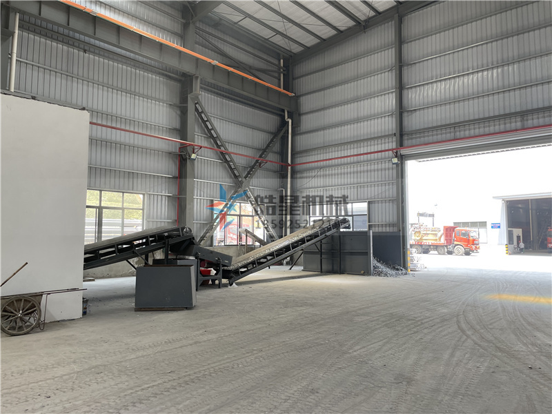 Realistic view of the complete configuration of the customer's bridge breaking aluminum crusher operation site